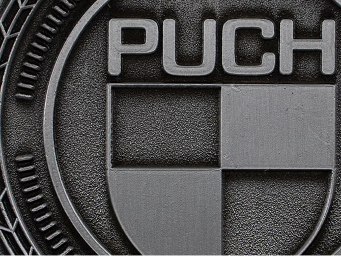 Badge / embleem Puch logo zilver 47mm RealMetal product